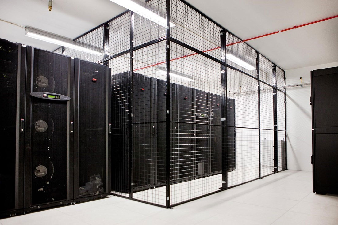 Tiêu Chí Cơ Bản Chọn Tủ Rack Mạng Phù Hợp Cho Mọi Doanh Nghiệp