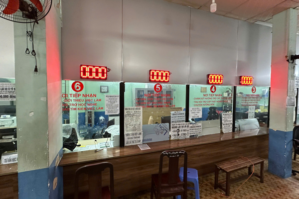 Cung Cấp Dịch Vụ Triển Khai Kiosk Điện Tử Tại Ủy Ban Gọn Nhẹ – Hiệu Quả – Tiết Kiệm Nhân Lực