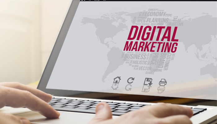 Sinh viên Digital Marketing nên mua laptop nào?