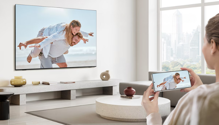 Cách kết nối màn hình điện thoại lên Smart Tivi Crystal UHD Samsung 4K