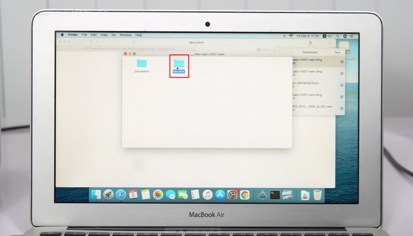 Truy cập vào thư mục MacOSx trong bộ cài.