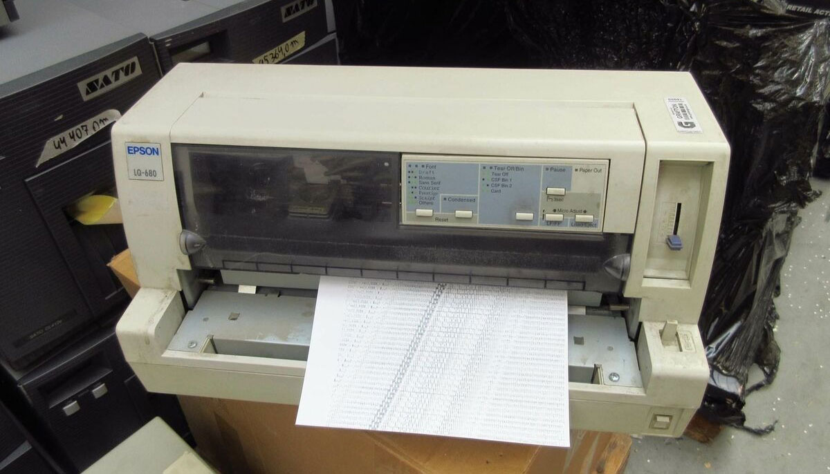 Máy in kim Epson LQ-680 II Pro (6 Liên, USB, Parallet).
