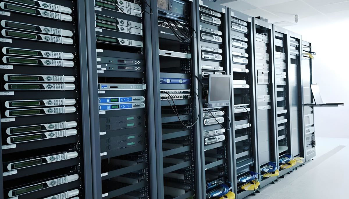 Tủ Rack Máy Chủ (Server Rack).