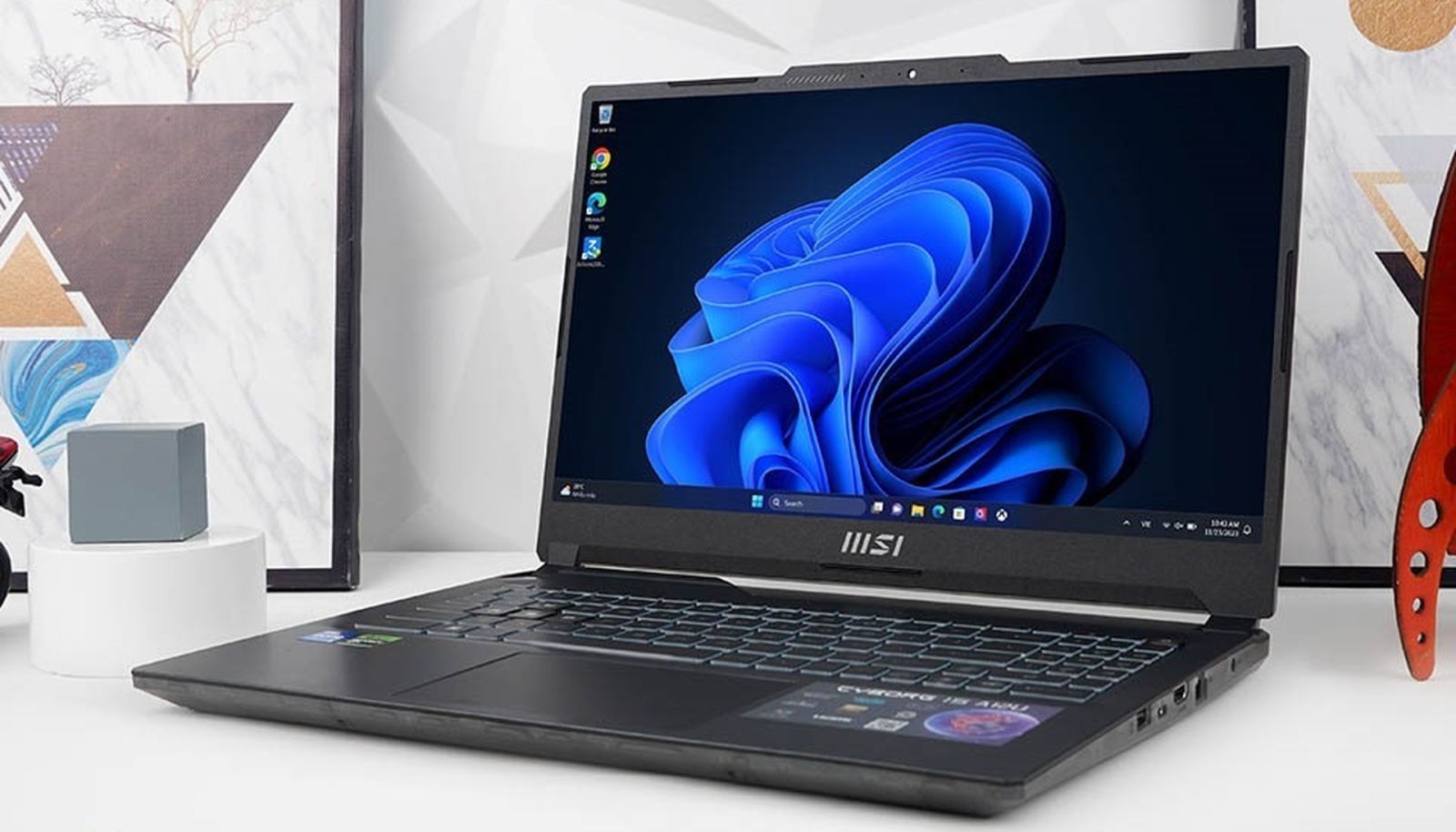 Laptop MSI CYBORG 15 A12UCX-281VN.