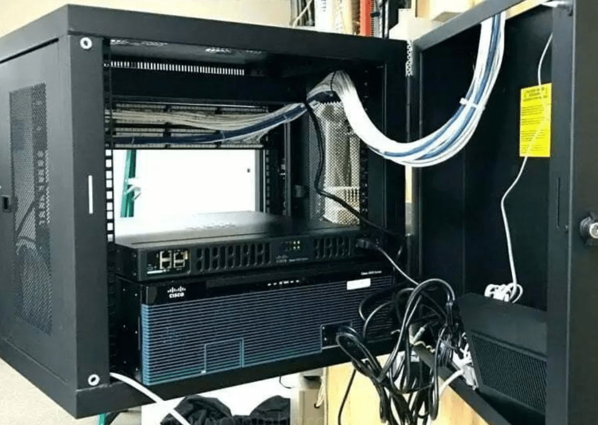 Tủ Rack Tích Hợp (Hybrid Rack).