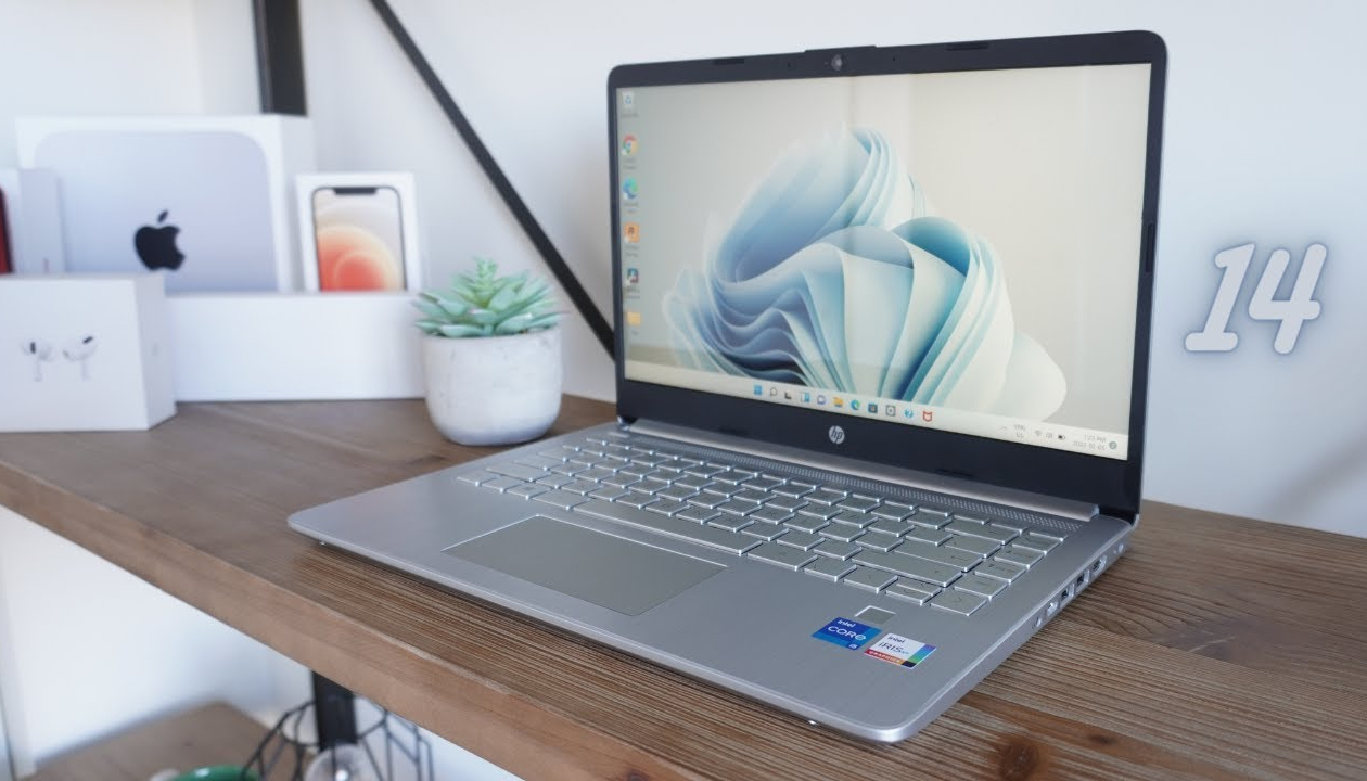 Laptop cho sinh viên quản trị kinh doanh HP 14s-dq5102TU 7C0Q1PA.
