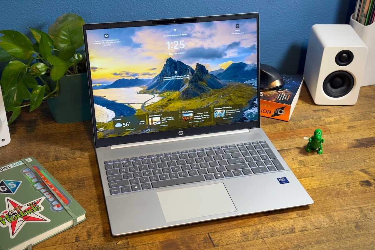 Laptop HP OmniBook 5 16-ag1068AU BZ7T0PA (AMD Ryzen AI 5 340, AMD ...