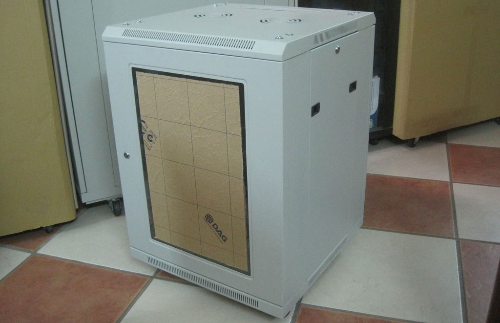 Các Thương Hiệu Tủ Rack 15U Được Ưa Chuộng.