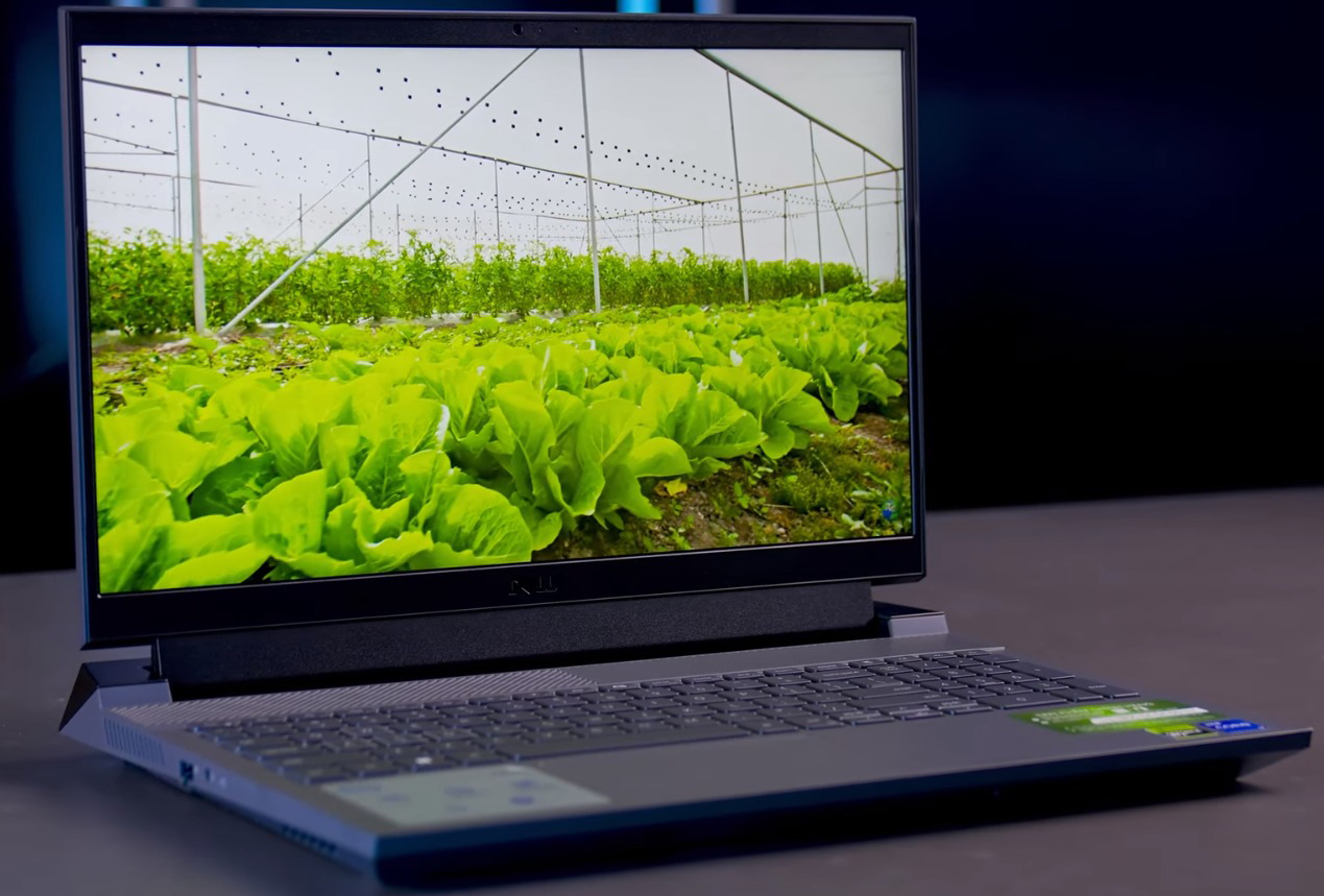 Màn hình 15.6 inch FHD 3ms, 100% sRGB chuẩn gaming & đồ họa chuyên nghiệp.